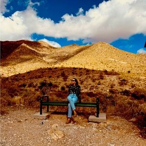 Meet your Posher, Jenny